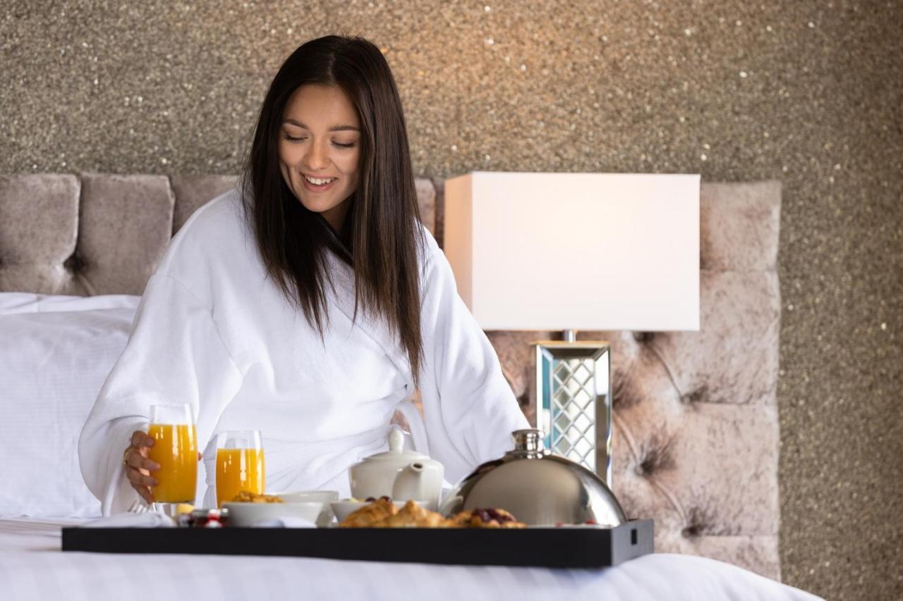 Redcastle Hotel モビル エクステリア 写真