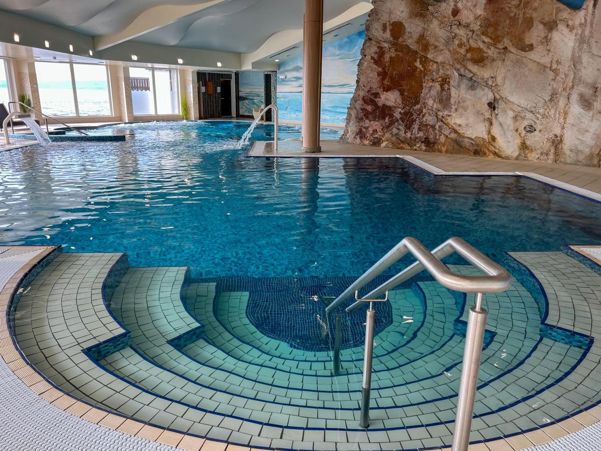 Redcastle Hotel モビル エクステリア 写真