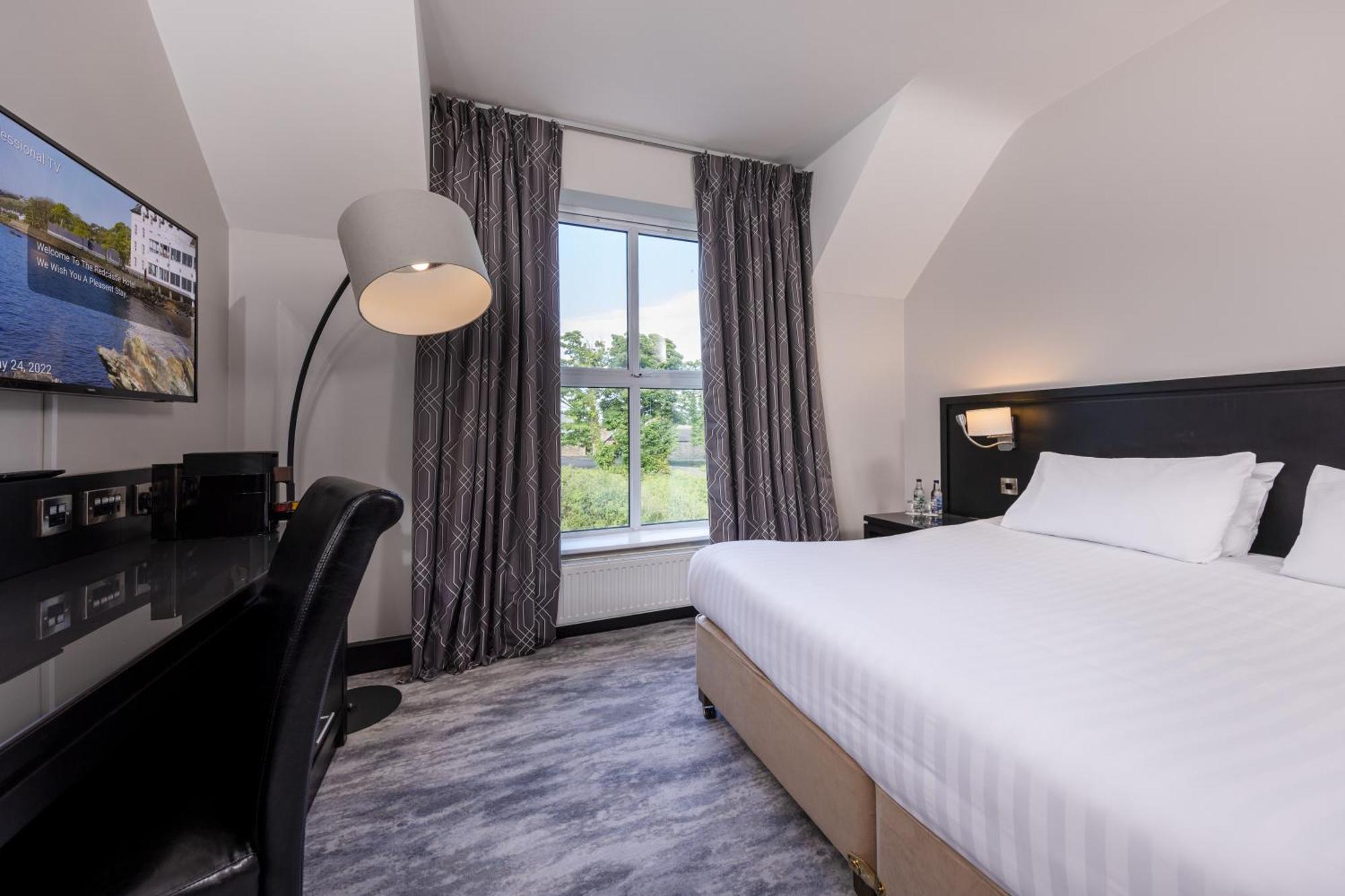 Redcastle Hotel モビル エクステリア 写真